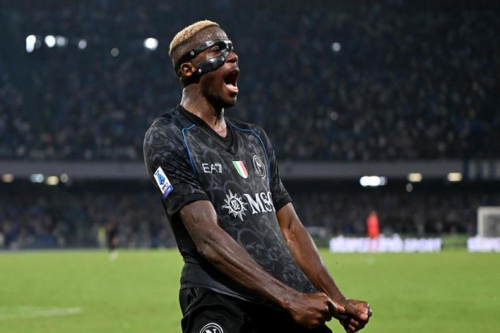 فيكتور أوسيمين مهاجم نابولي